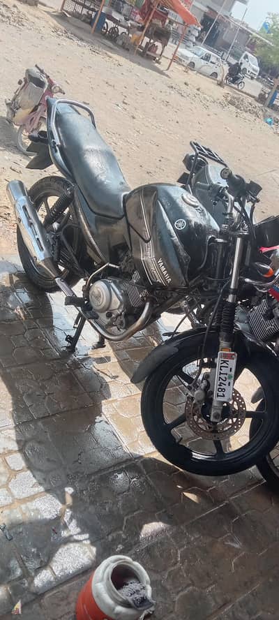 Yamaha ybr Karachi number he salaf start he bike tagri he sub ok he
