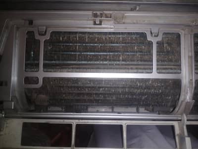 Dawlance ac for sale 2. tn. 03082376899