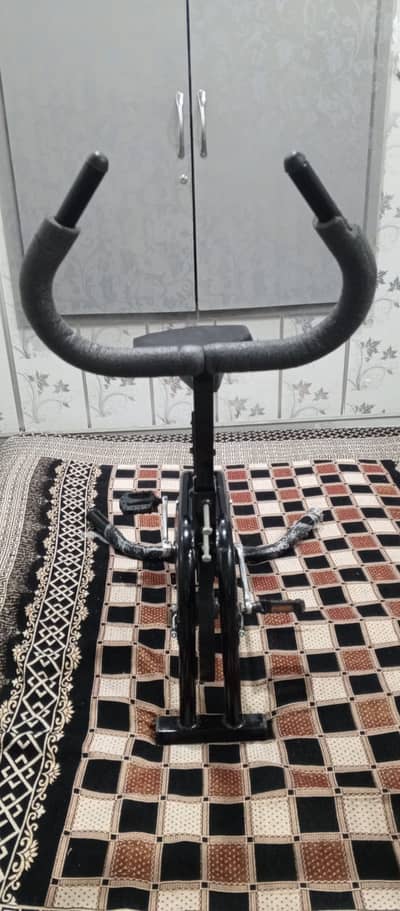 Manual Exercise Cycle / Stationary Fitness Bike