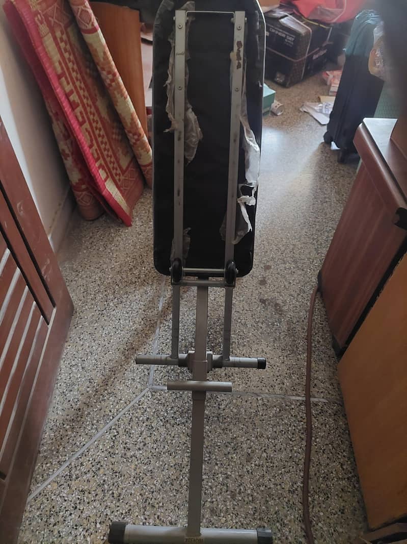 bench press/shoulder/abs machine 1