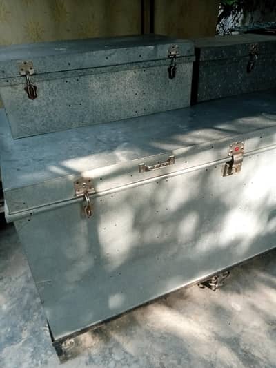 iron box