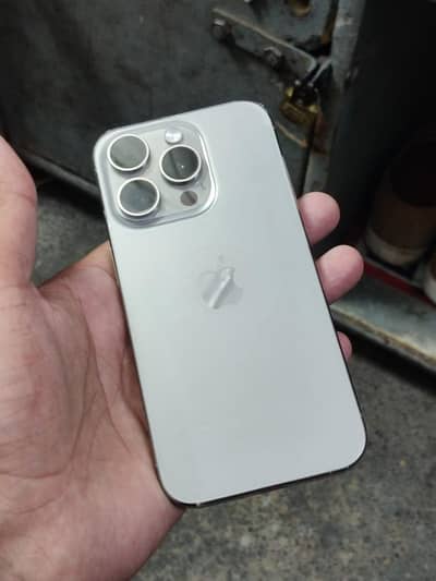Apple iPhone 15 Pro