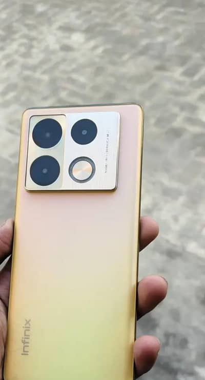 Infinix Note 40 Pro