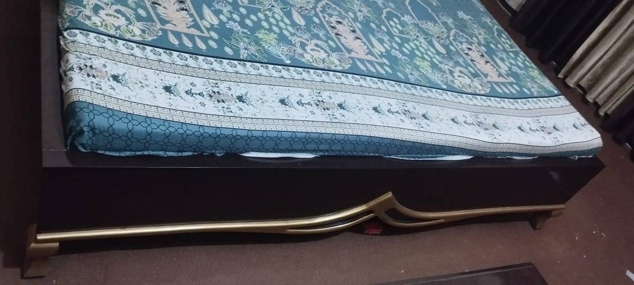 Slightly used bed 0