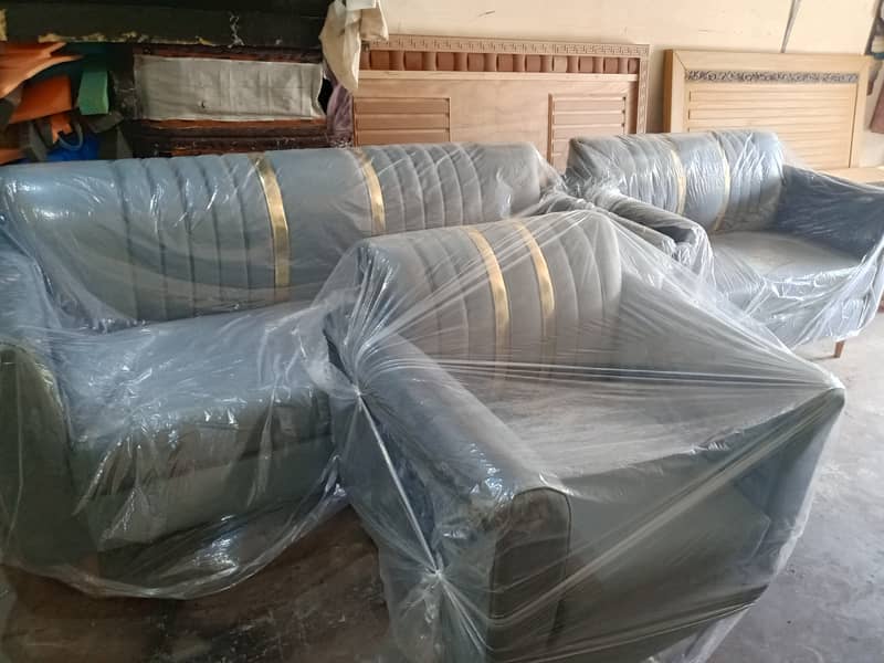New hand made sofas 6 seater 3