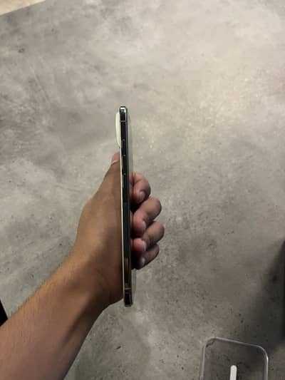 Apple iPhone 17 Air/256GB/NON PTA