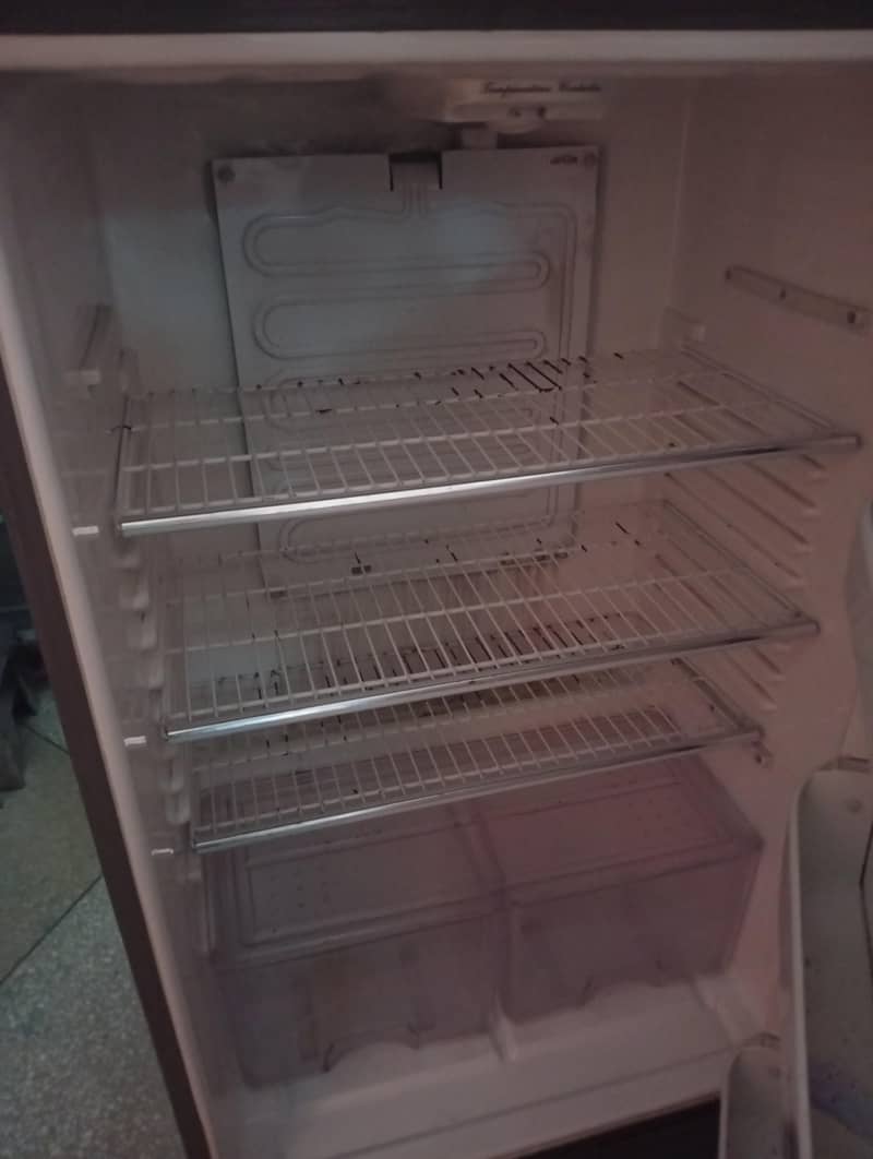 dawlance fridge 3
