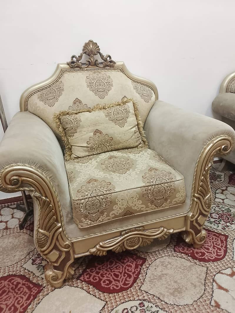 Sofa set 0