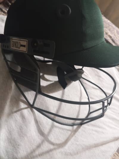 Gray-Nicolls Cricket Helmet – Good Condition – Adjustable Size