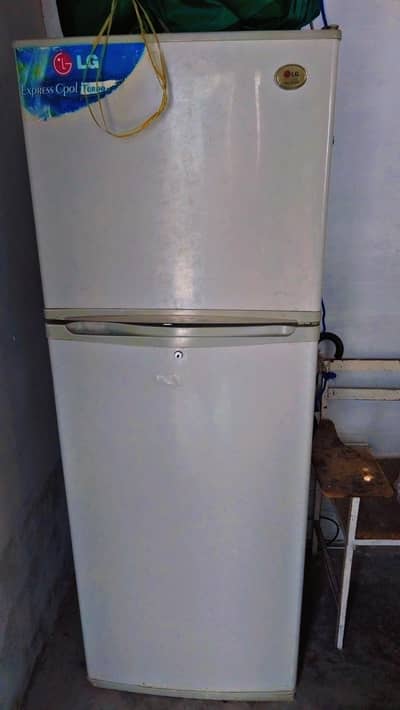 REFRIGERATOR-FREEZER LG