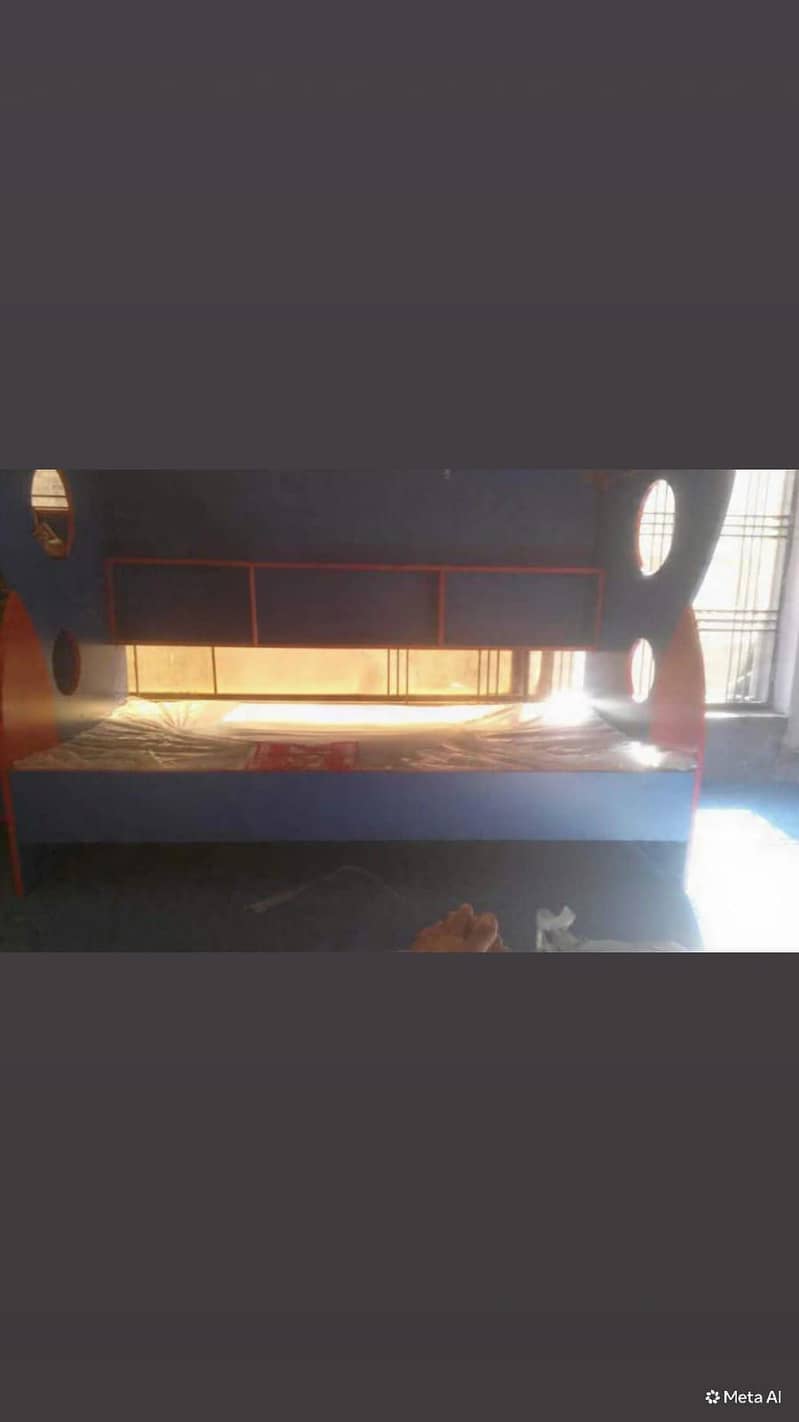 2 bunk beds 0