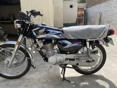 Honda CG 125 2025 model lush condition