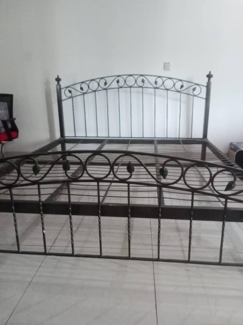 Bed (King Size) 0