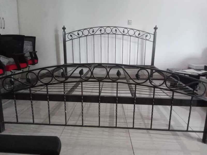 Bed (King Size) 2