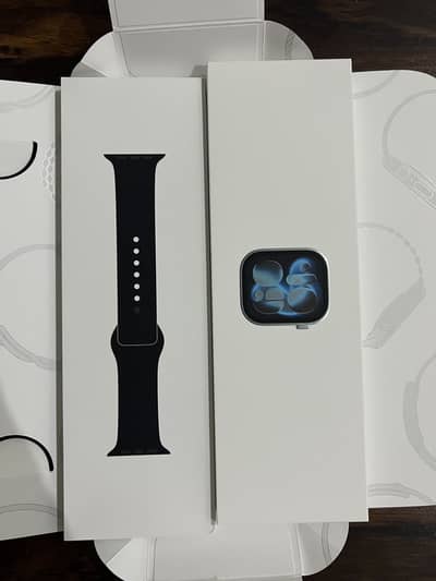 Apple Watch Series 11 – 46mm  Space grey unopened box