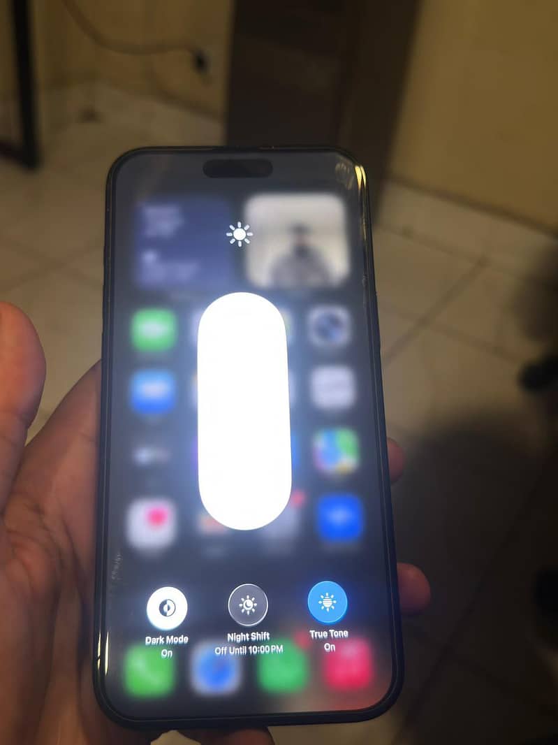 Iphone 16 plus 1