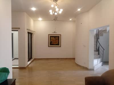 10 Marla 3 Bed Full House For Rent In DHA Phase 8