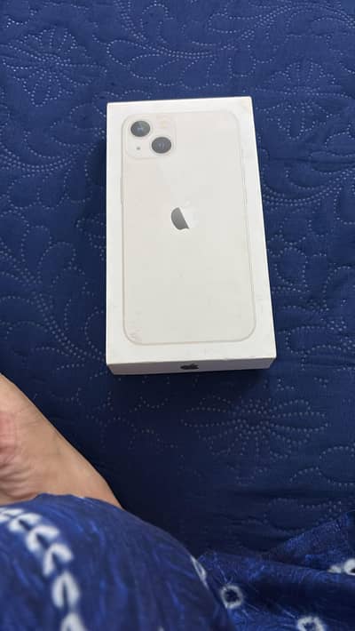 Apple iPhone 13