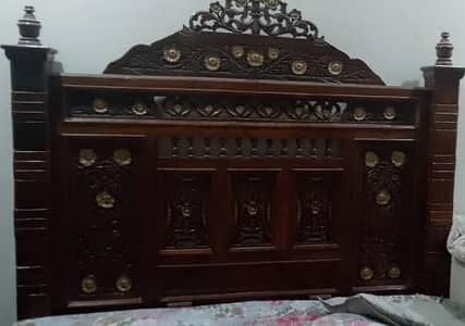 complete bed dressing table tea chaire Almri clothe &shokes