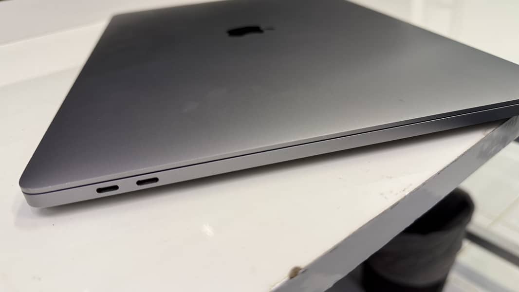 Macbook pro 2019 6