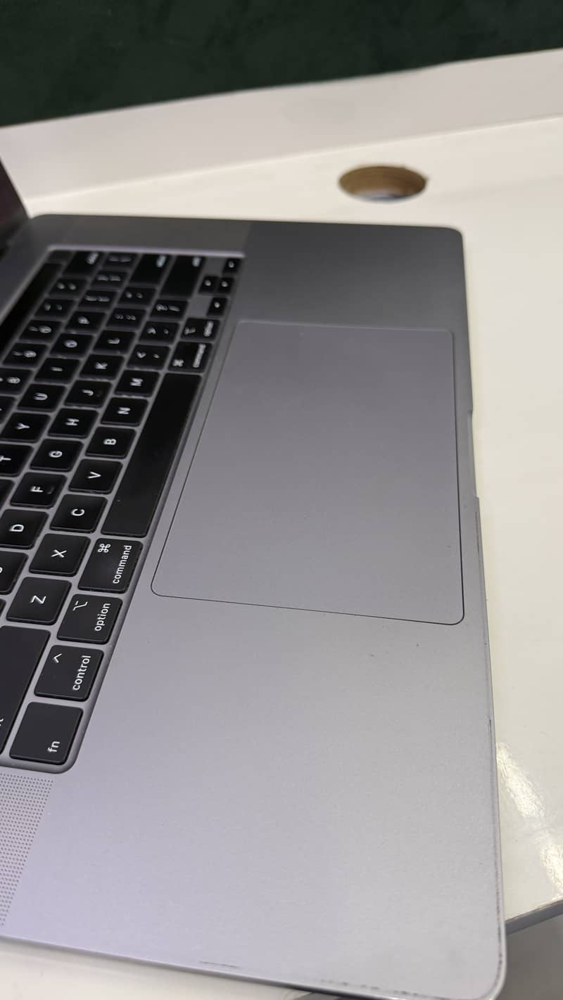 Macbook pro 2019 7