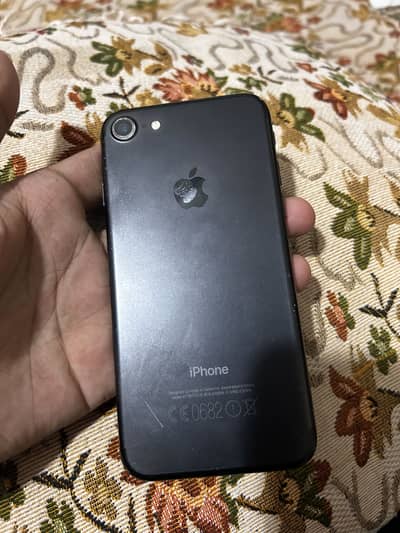 Apple iPhone 7