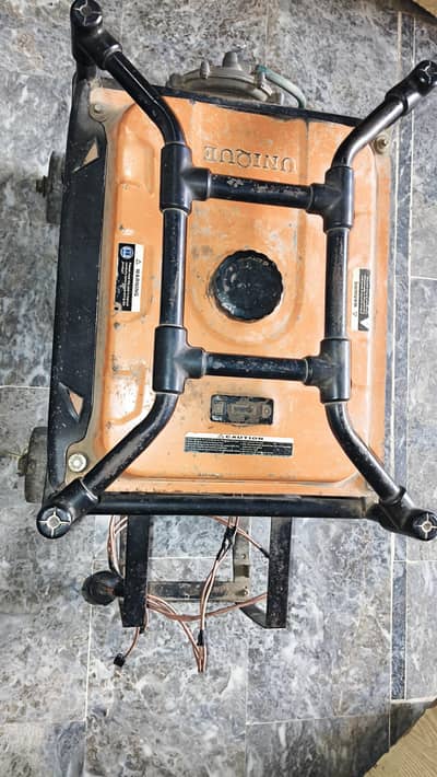 UNIQUE 3.5 KV Generator 9/10 Condition