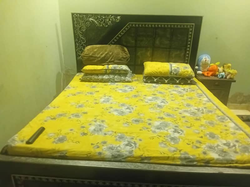 king size bed 1