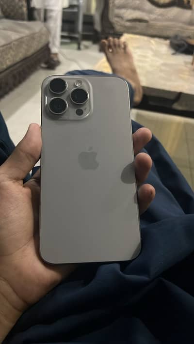 Apple iPhone 15 Pro Max