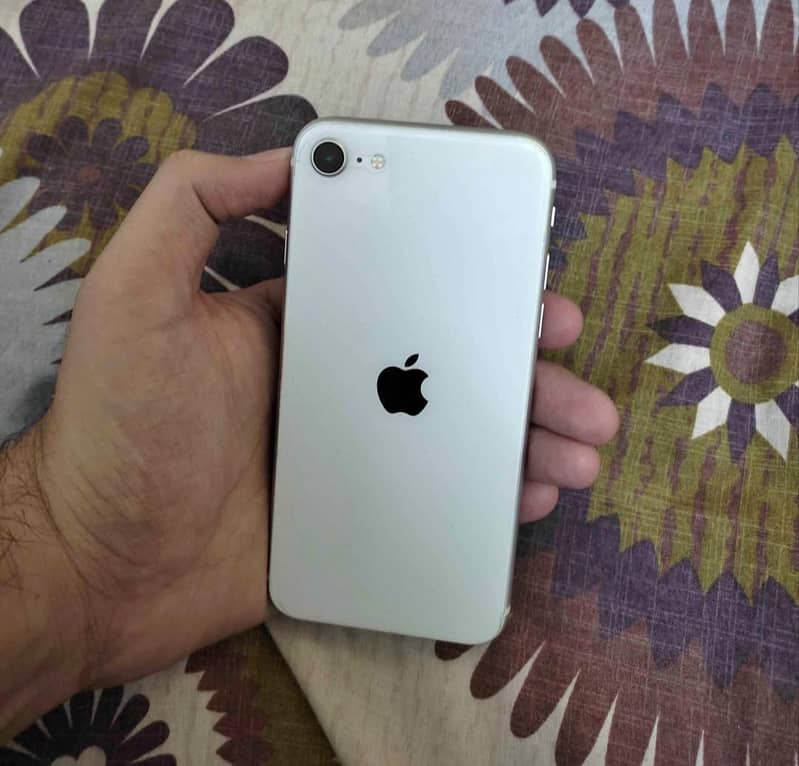 Apple iPhone SE 2nd generation 2020 7