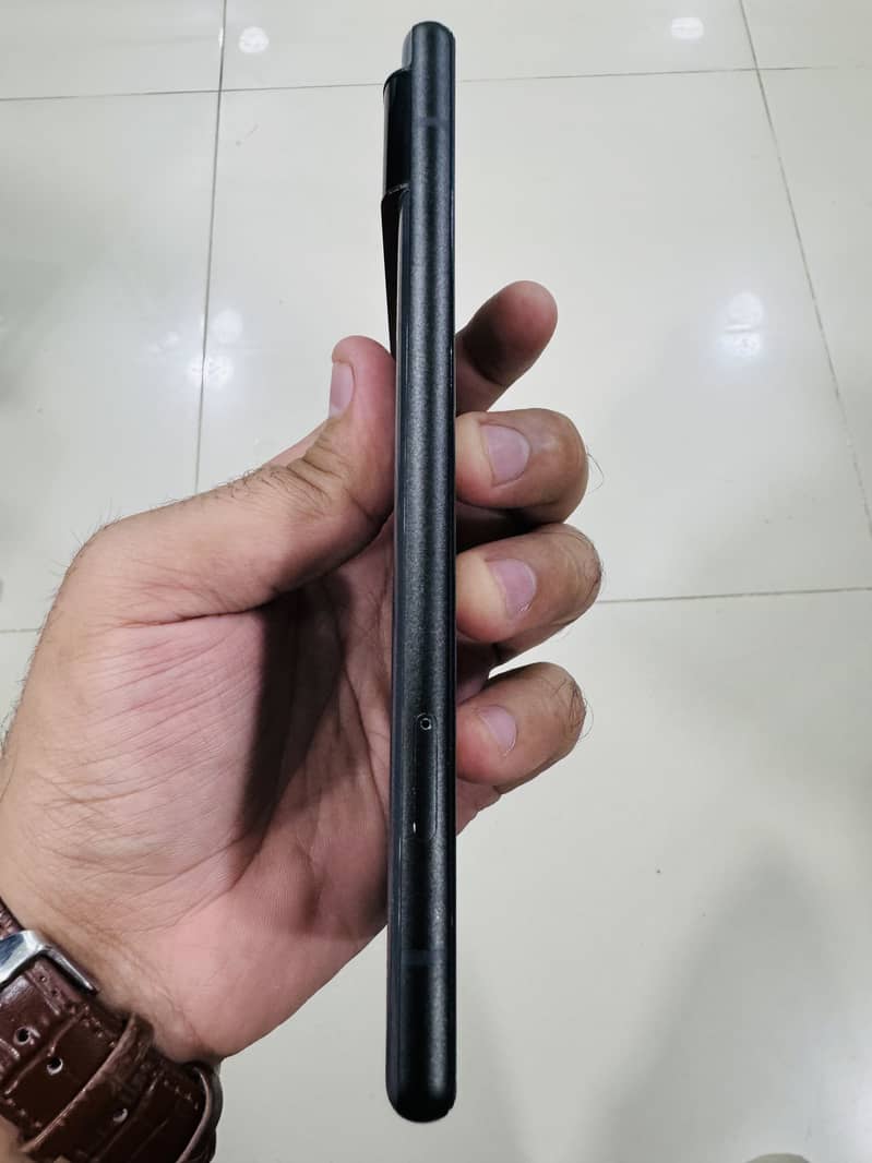 Google Pixel 6 4