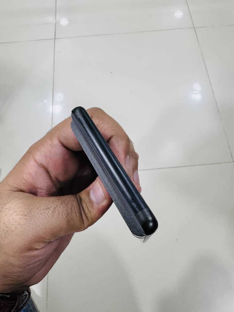 Google Pixel 6 5