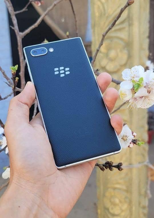 BlackBerry KEY2 1