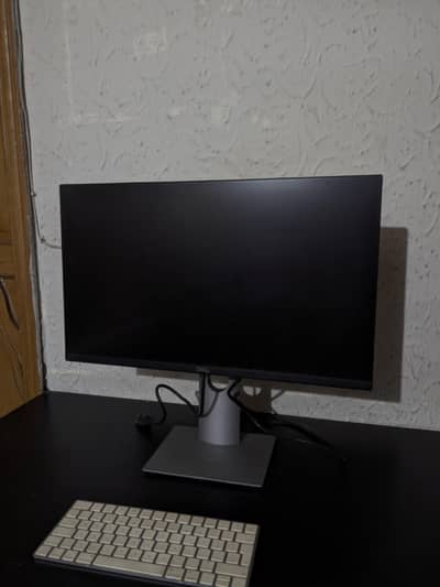 Dell Monitor P2419h 24 inch mint condition