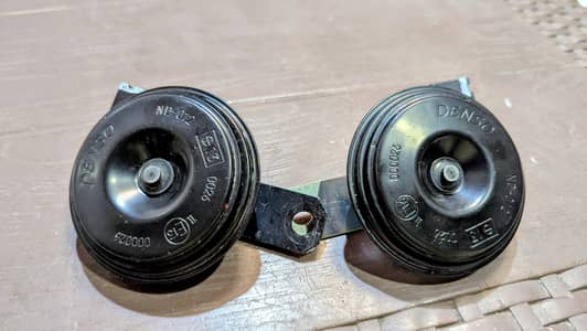 Toyota Corolla denso dual horns