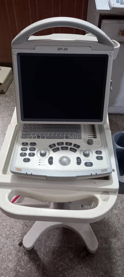 Ultrasound machine Mindry DP-20 with bettery backup +box