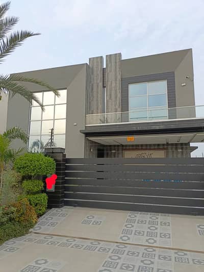 One Kanal Slightly Used Ultra Modern Designer Owner Build Bungalow For Sale At Prime Location Of DHA Lahore Near To Park Masjid & Commercial Market.