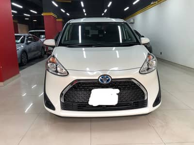 Toyota Sienta Hybird 2019