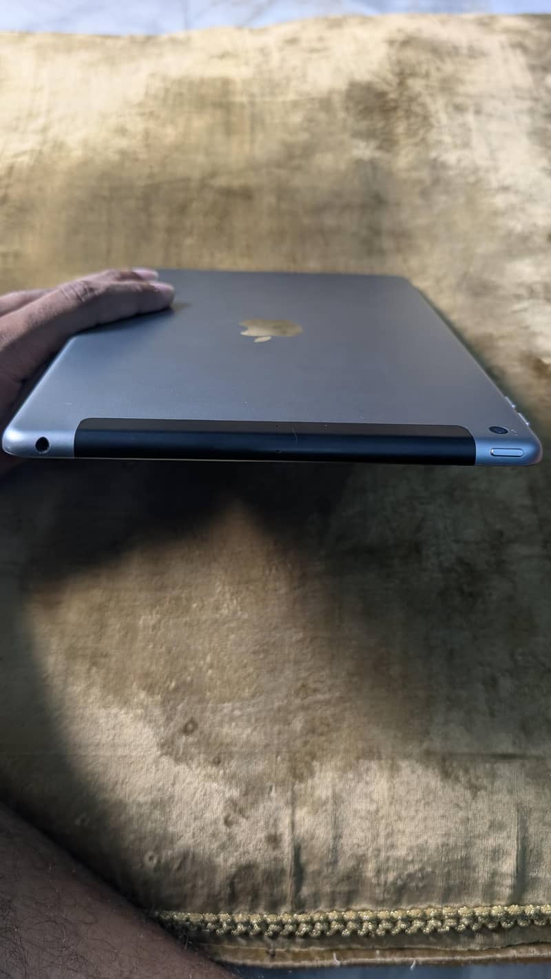 iPad 5th generation 4