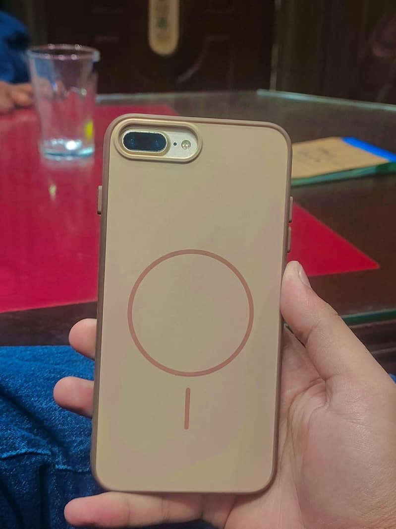 Apple iPhone 7 Plus 0