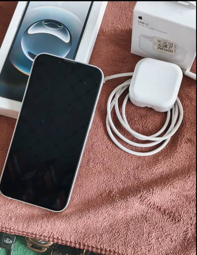 Apple iPhone 16e