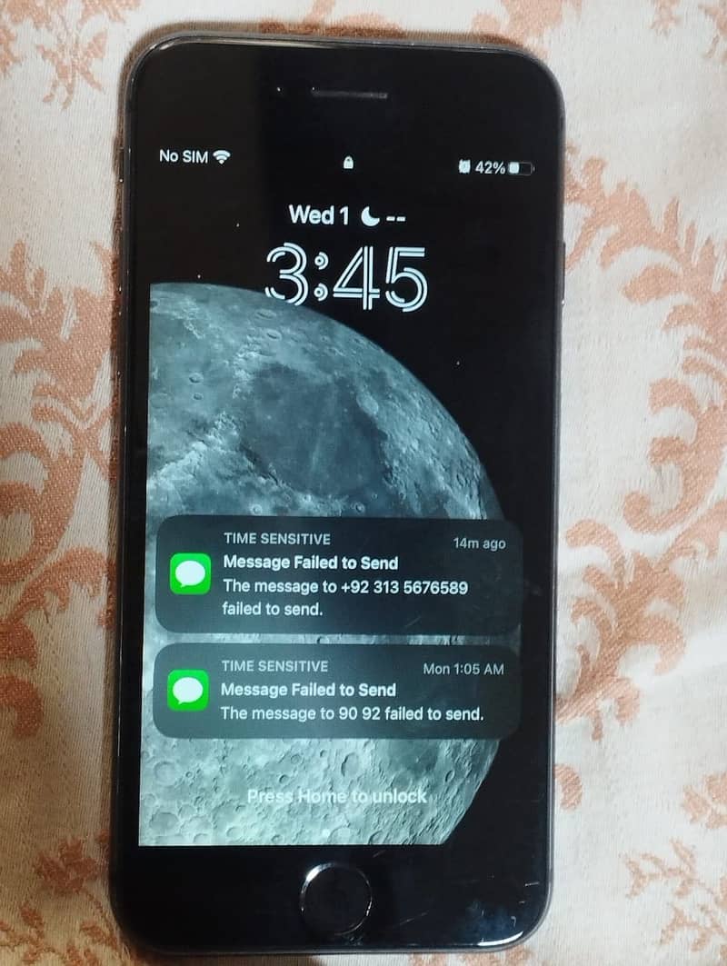Apple iPhone 8 1
