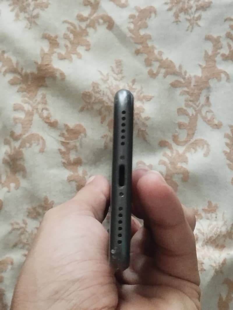 Apple iPhone 8 7