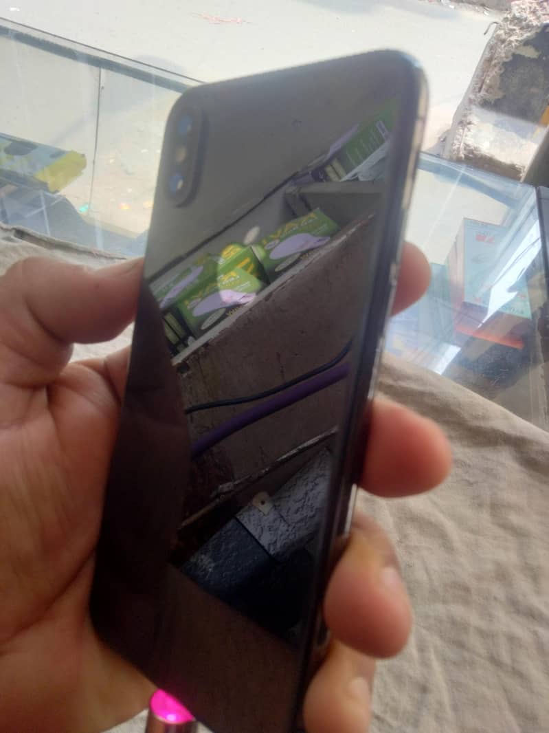 Apple iPhone X 1