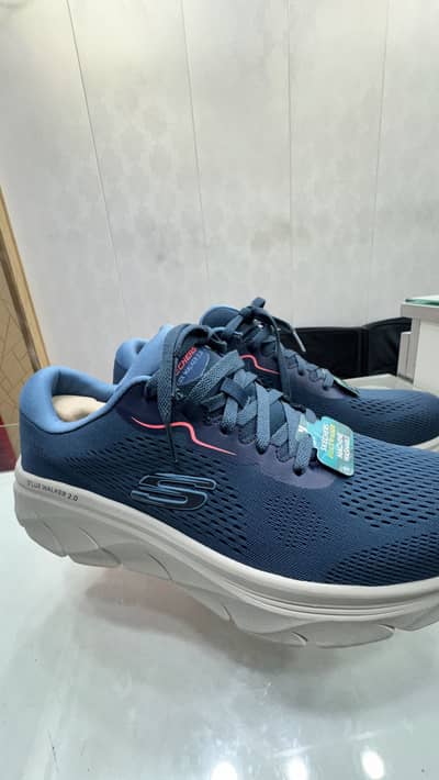 Skechers D'lux Walker 2.0 shoes for men size eu43