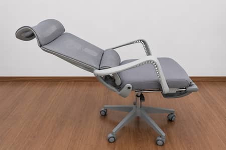 Premium Ergonomic Reclining Office Chair Comfort Meets Productivity
