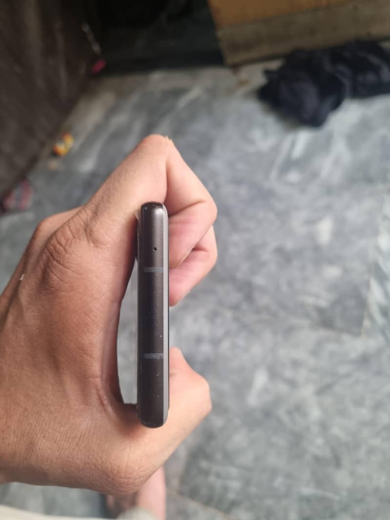 Google Pixel 6a 5