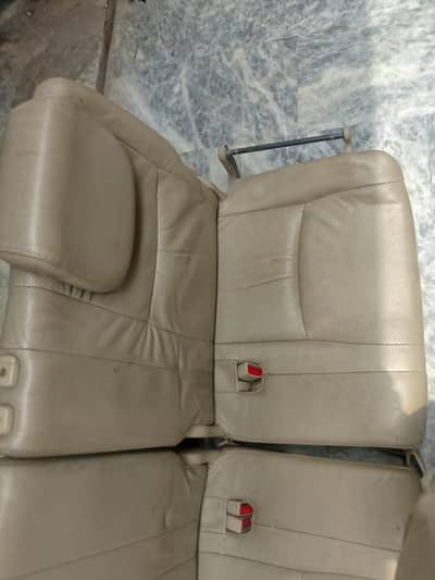 Prado 2003 model 3rd seat
