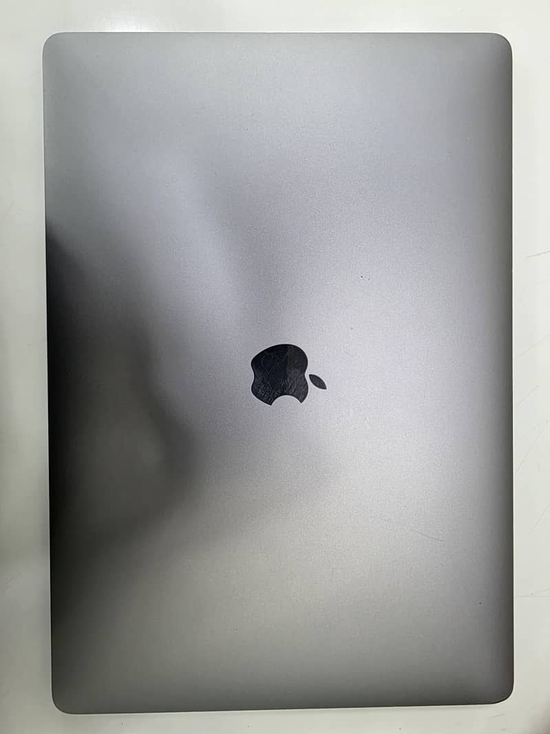 Macbook Pro 2019  15" 0