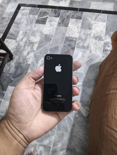 Apple iPhone 4s